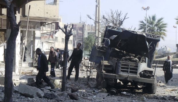 Damascus fighting continues amid questions of chemical weapons use