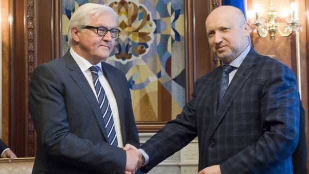 German FM in Ukraine to help broker dialogue