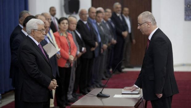 Fatah and Hamas announce unity government as Israel pushes for international boycott