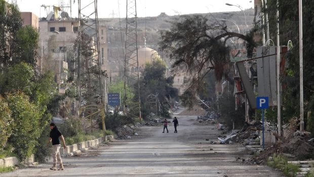 ISIS, Syrian government continue siege of Deir Ezzor