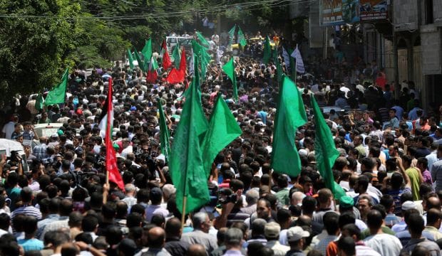 Gaza war rages on, Hamas says Israel tried to kill its military chief