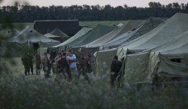 Separatists fire on Ukraine troops returning from Russia: Kiev