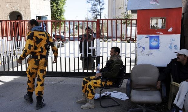 Houthis take control of Central Bank of Yemen: sources