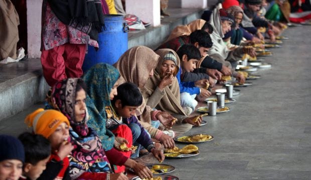 Thousands flee homes in Indian-held Kashmir to escape firing