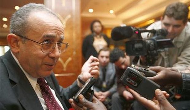 We support “strong” Libyan army: Algerian FM