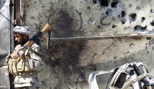 Iraqi offensive on Tikrit on hold for second day