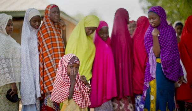 Nigerians turn out en masse to vote in presidential election