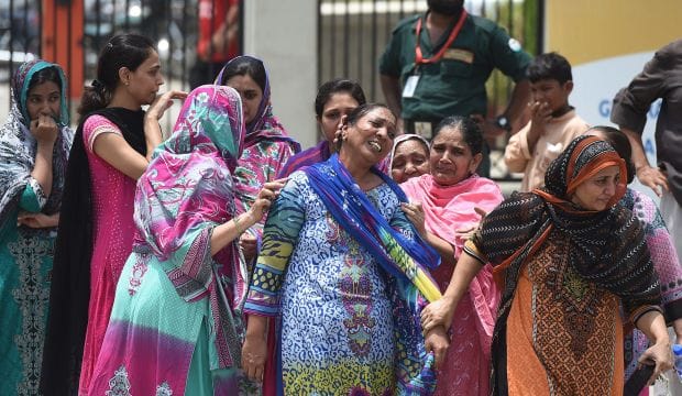 Gunmen kill 43 in attack on Shi’ite minority in Pakistan