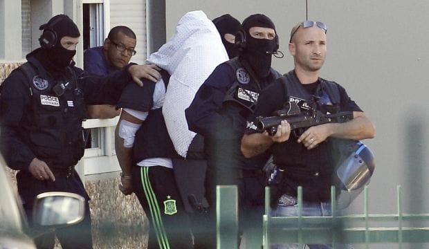 Opinion: Selfies and Violent Extremism