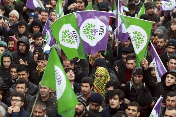 Turkish Forces Kill 32 Kurdish Militants as Conflict Escalates