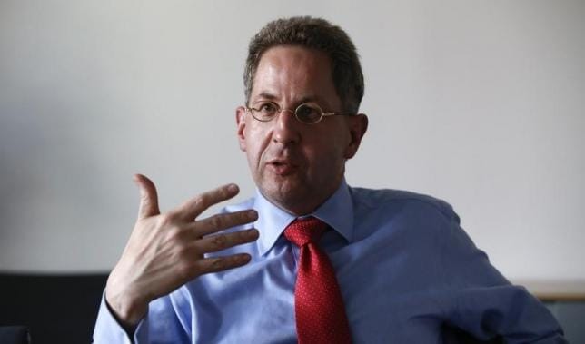 ISIS Sending Fighters Disguised as Refugees, German Spy Agency Says