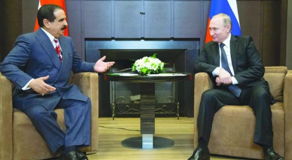 Putin, King Hamad Agree on Syrians’ Right to Decide Their Fate