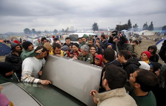 Efforts Stepped up by Greece to Provide Sheltered Camps for Migrants