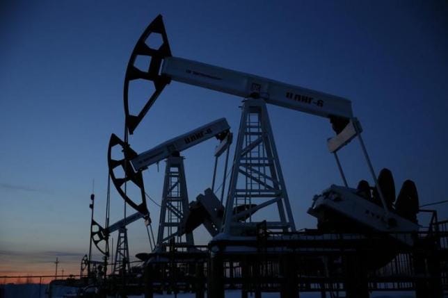 Oil Rallies above $41 on Producer Meeting, Dollar