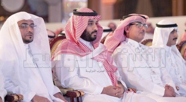 UAE Foreign Minister Calls for Closing Fake Accounts on Twitter that Promote ISIS