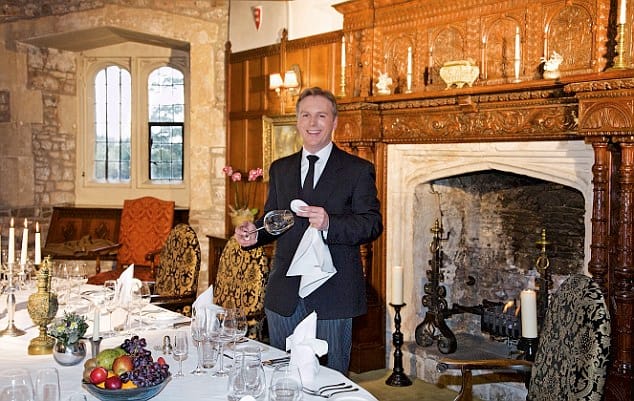 Former Royal Butler Reveals to Asharq Al-Awsat That the “Queen Has a Great Sense of Humour”