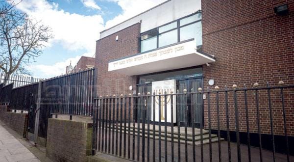 UK Government Criticized for Turning Blind Eye to Illegal Jewish Schools