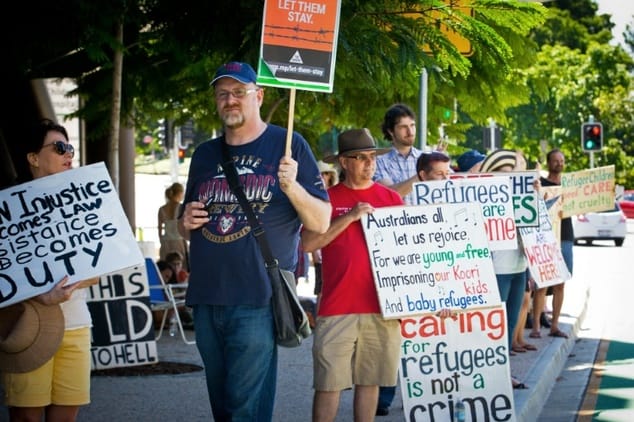 Australia Rules out Settling 800 Asylum Seekers, PNG Closes Camp