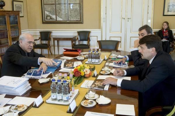 OECD – Hungary Should Cut Spending To Make Sure Debt Declines