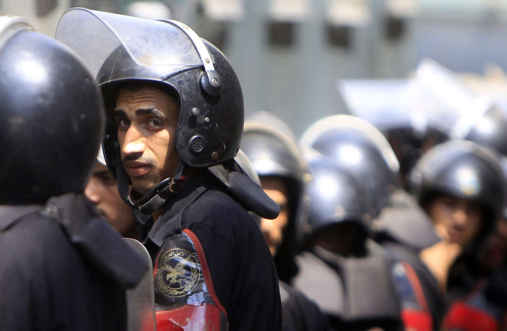 Scores Injured in Massive Downtown Cairo Fire