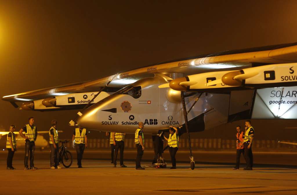Solar Plane Arrives in Arizona on Round-the-World Flight