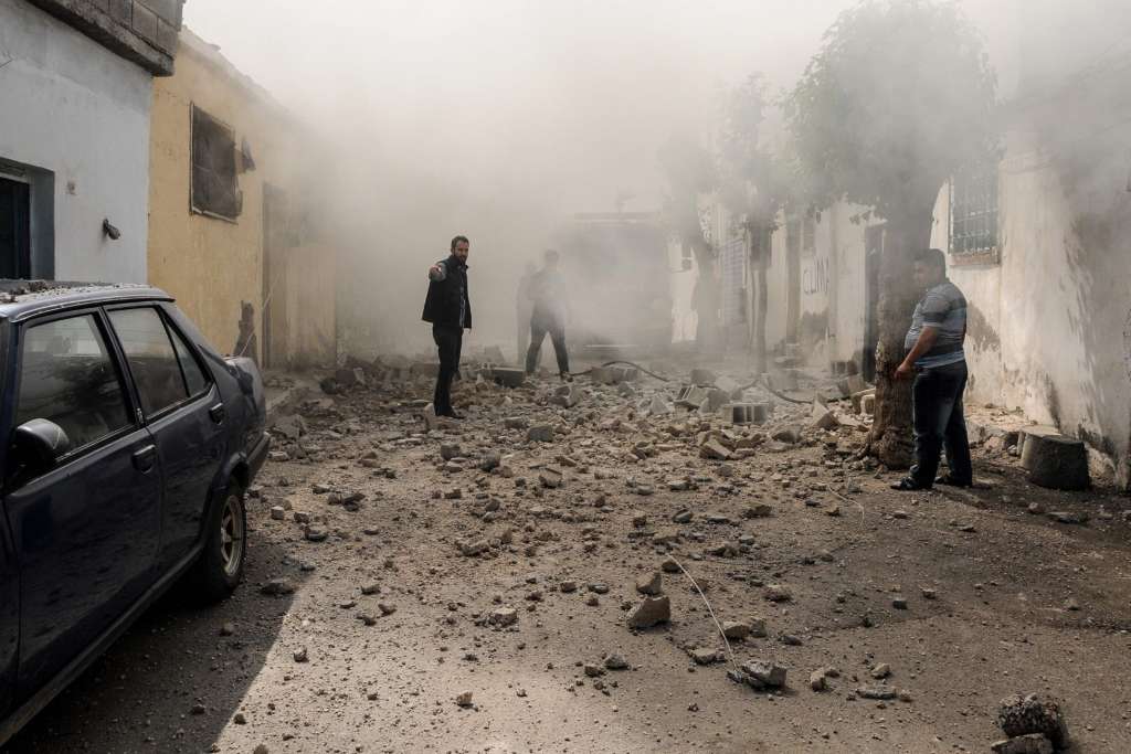 Istanbul Bomb Blast Wounds 4 as ISIS Fighters Killed in Turkish, Coalition Forces Attack