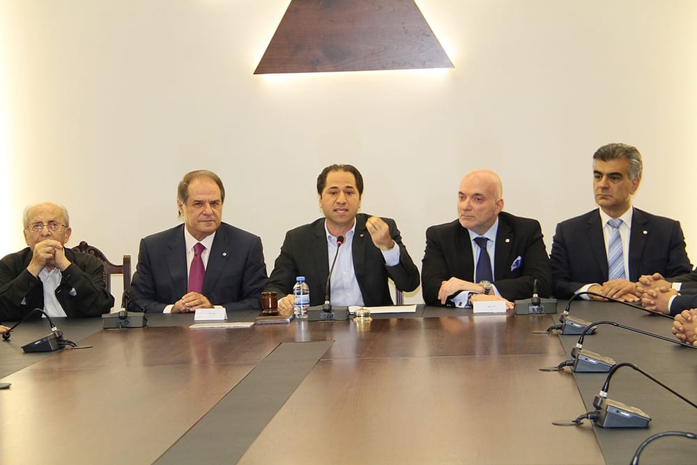 Resignation of Two Kataeb Party Ministers Threatens Lebanese Cabinet
