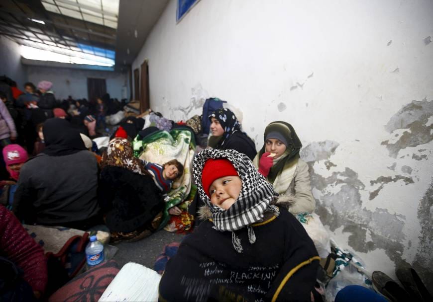 MSF Urges Turkey to Open Border to around 100,000 Displaced Syrians