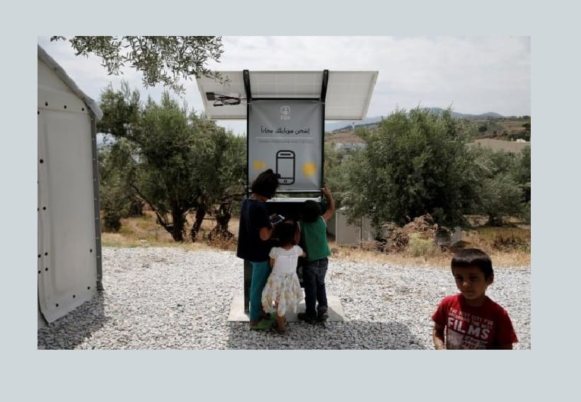 Sun-Powered Phone Charger Gives Migrants in Greece Free Electricity
