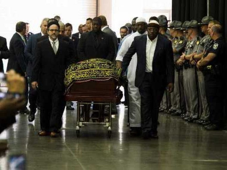 World Pays Tribute to Muhammed Ali