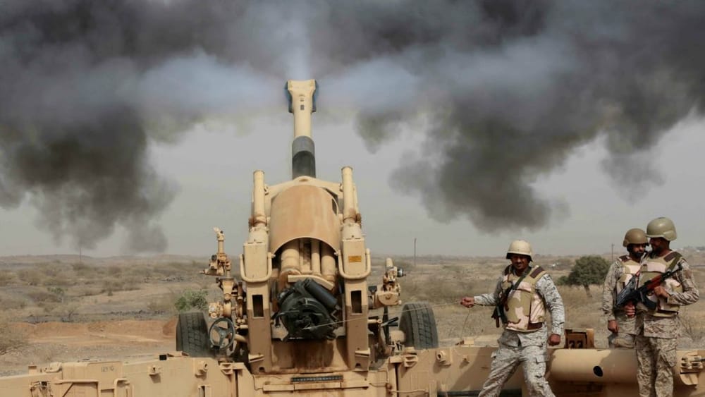 Coalition Warplanes Strike Houthi Fighters near Saudi Border