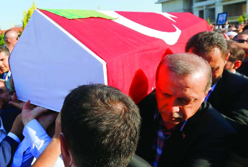 Erdogan Vows to Remove ‘Cancer of Gulen’ and Cleanse the Army