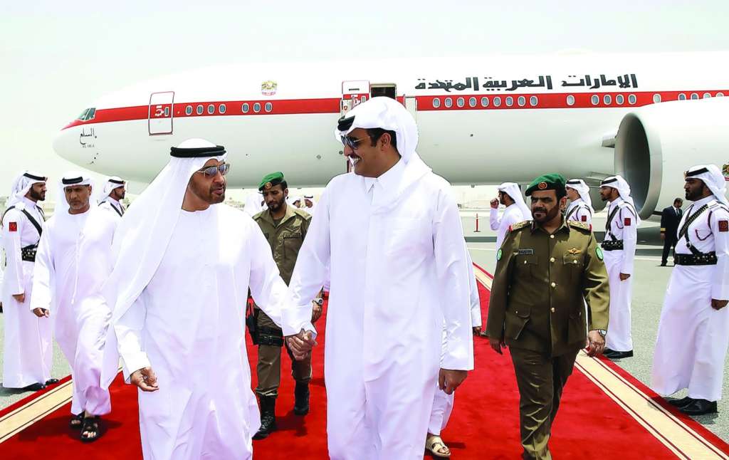 Prince of Qatar Discusses Regional, International Matters with Mohammed bin Zayed