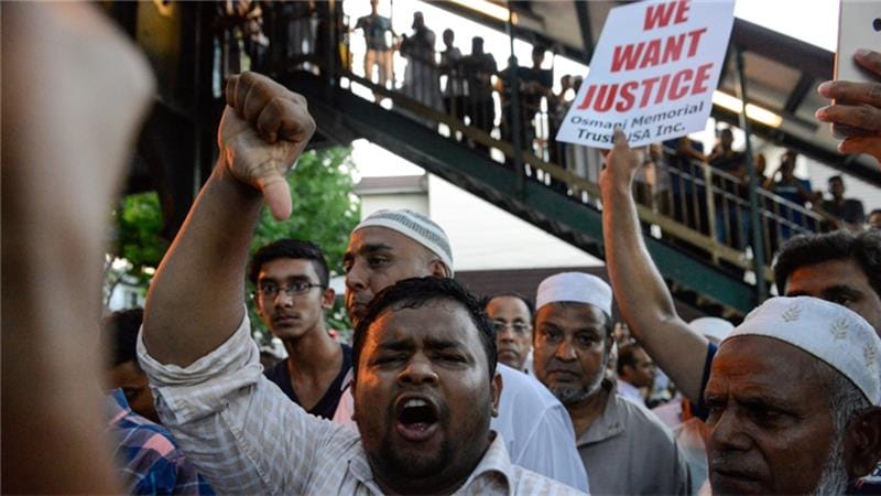 New York Police Pursue Killer of Muslim Imam, Associate Shot in Street