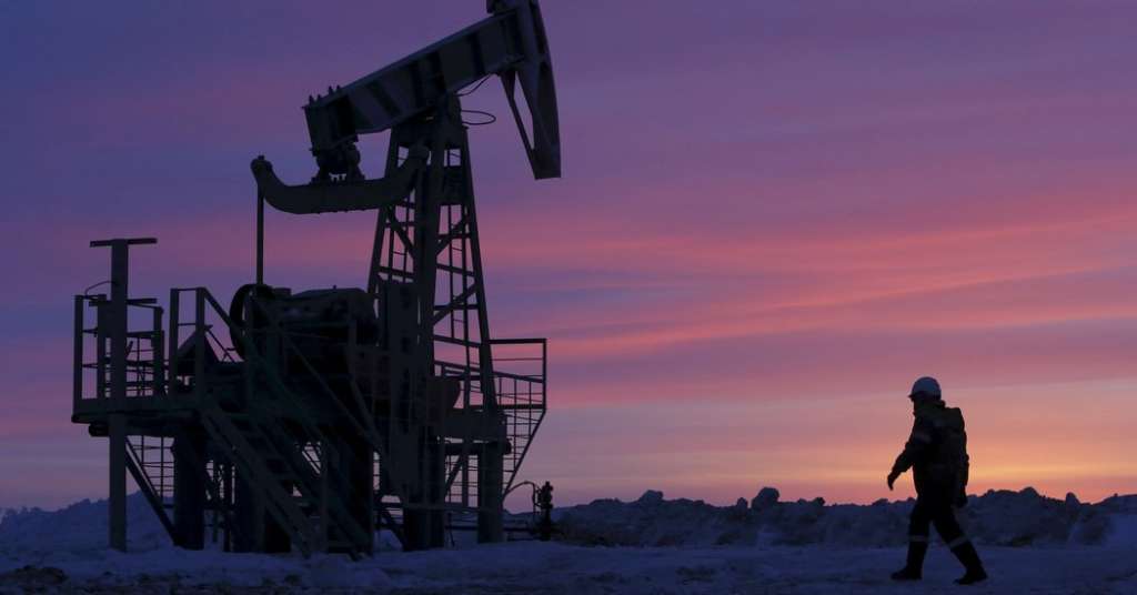 Oil Bounces on Speculation of Iran Conceding to OPEC Freeze Action