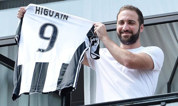 Crazy Transfer Fee of Gonzalo Higuaín Leads Us into Theatre of the Absurd