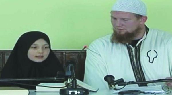 Teenage German Girl is Charged With Attempted Murder and Supporting ISIS