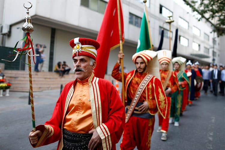 Mehter Rekindles Turkish Enthusiasm