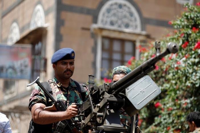Yemen’s Insurgency Parliament Uses Intimidation to Pass “Political Council”