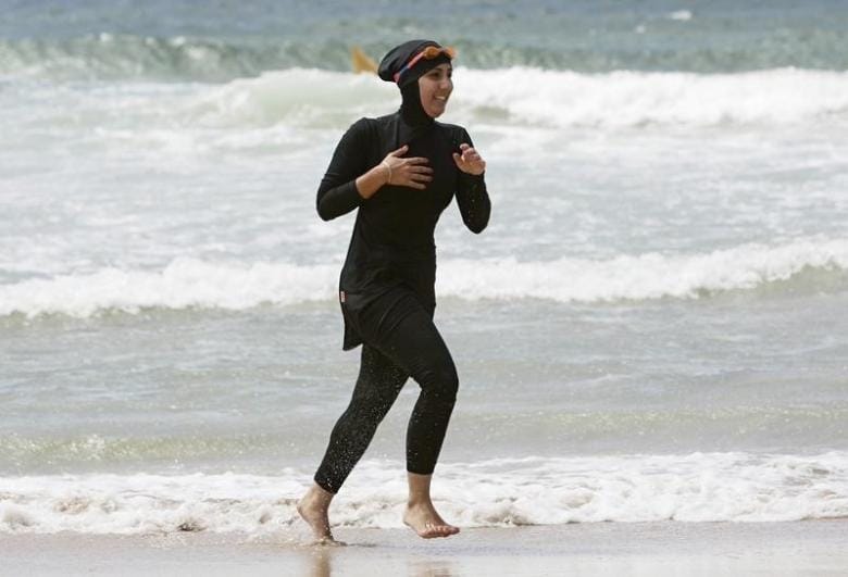 Scotland, Canada Encourage Veiled Muslims to Join Police Forces
