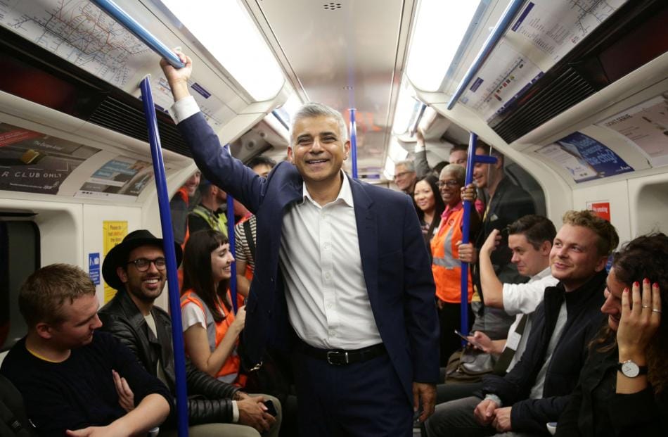 London’s ‘Night Tube’ Trains Start Running