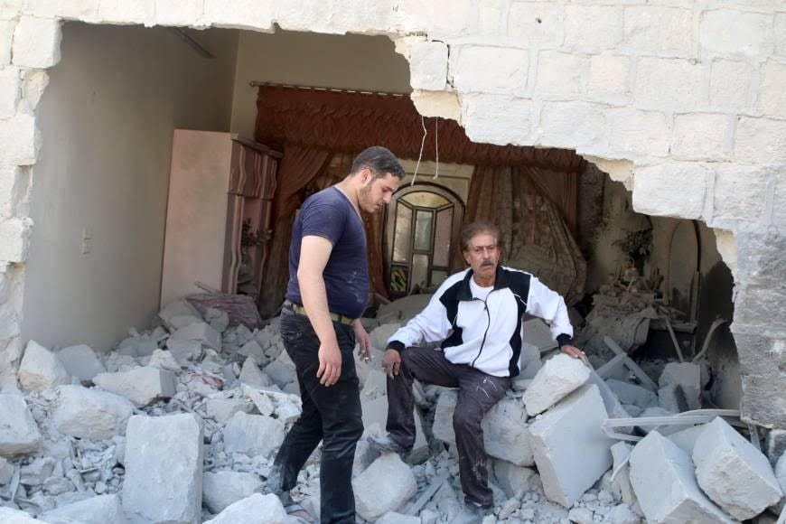 ‘Aleppo’s Regime’ Falls Apart, Russia Carries out Strikes to Prevent its Collapse