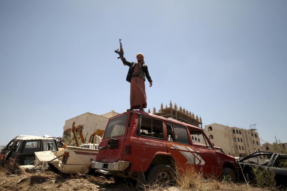 Al-Qaeda Terrorists Surrender to Yemen Army