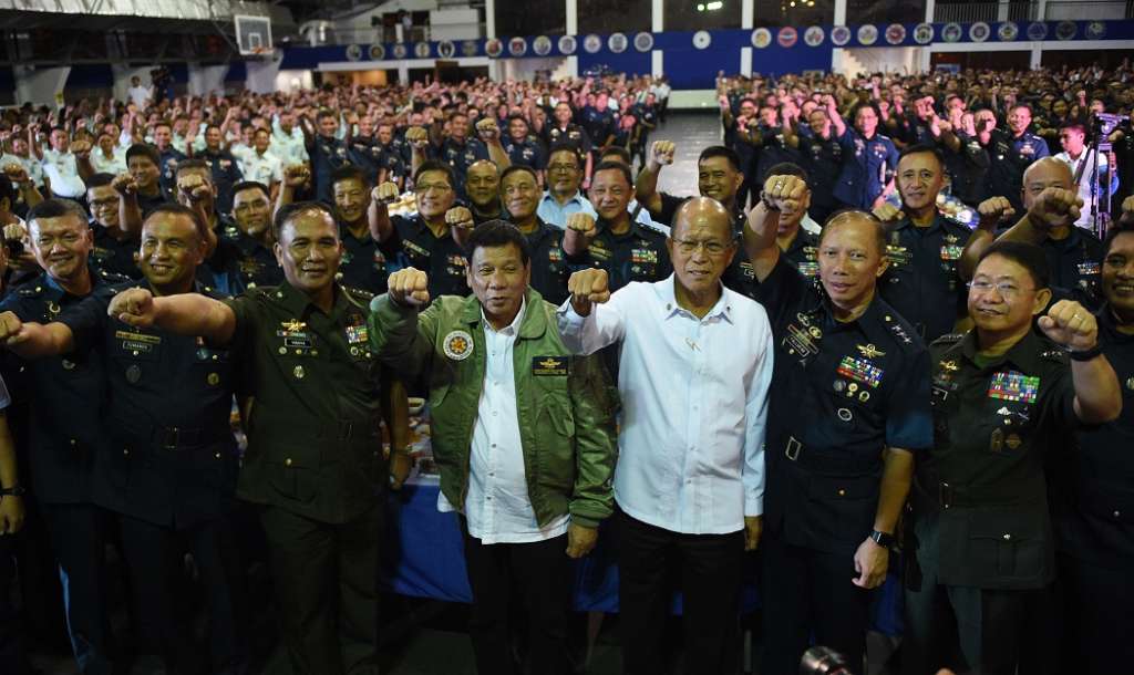 Philippine Confirms Strong Ties with Washington…Duterte Curses Obama, Fires U.S. Military Advisers