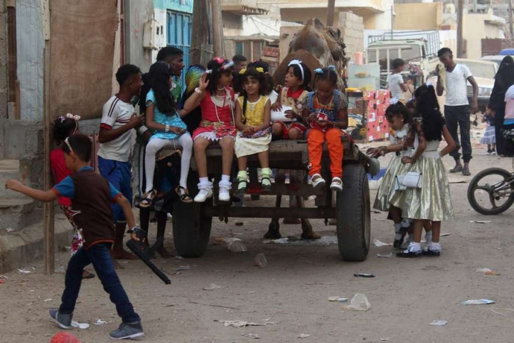 Lack of Liquidity Aggravates Yemenis’ Struggles