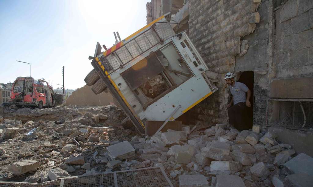 Aleppo is Dying Under Barrel Bombs as Chances to Save the City Disappear