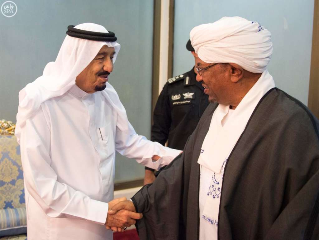 Saudi King, Sudanese President Discuss Latest Developments in the Region