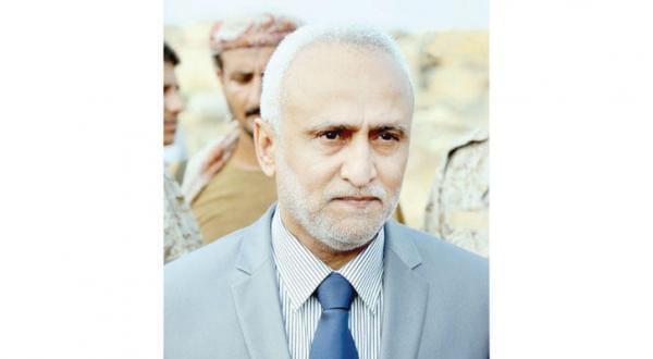 Yemeni Governor: Iranian Experts Flow into City as 6,000 Coup Militants lay Siege to Hodeida