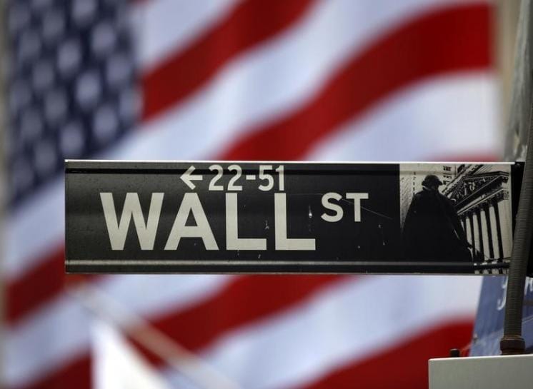 Energy, Banks Push Wall St Higher