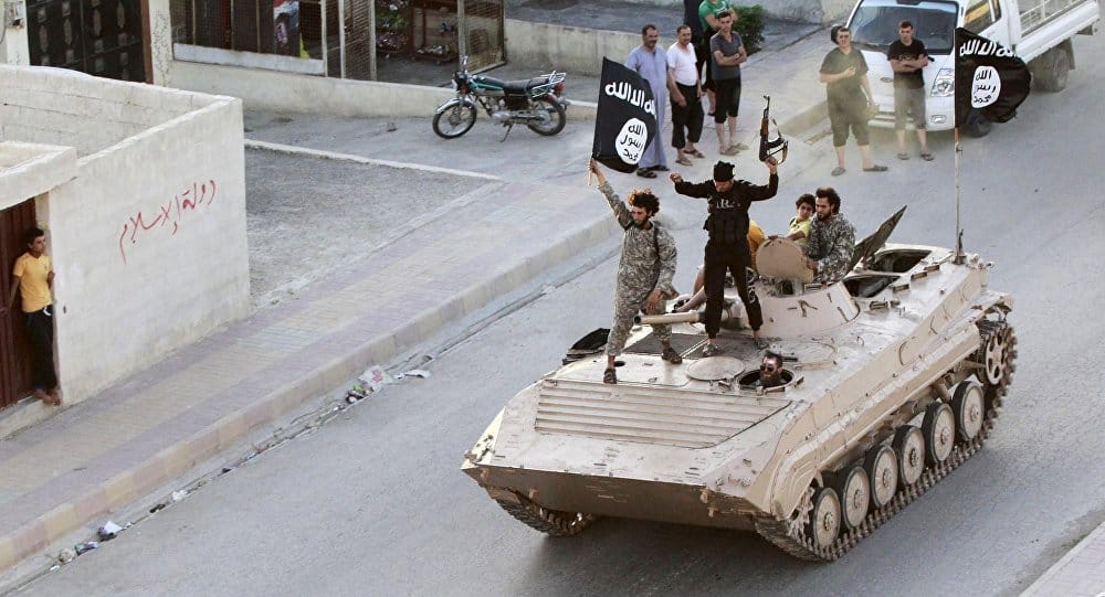 Pentagon Prepares to Launch Raqqa Offensive with Kurdish Support